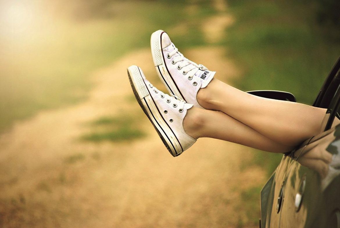 White Shoes 拇指外翻